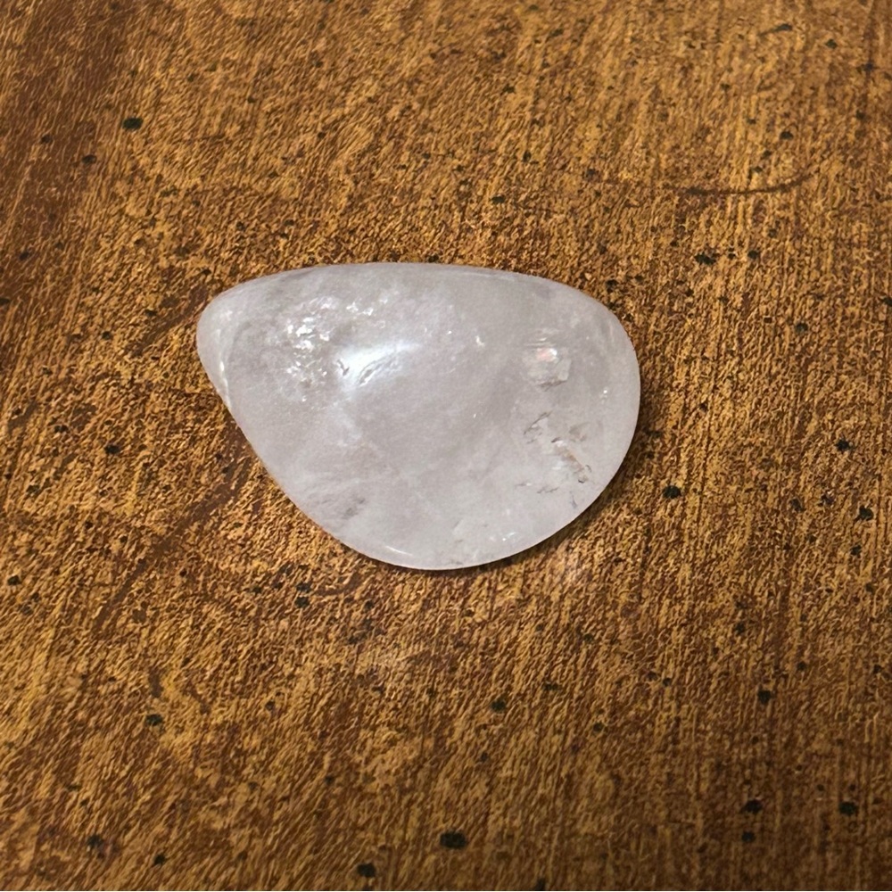White Gemstone Crystal Rock (NWOT)